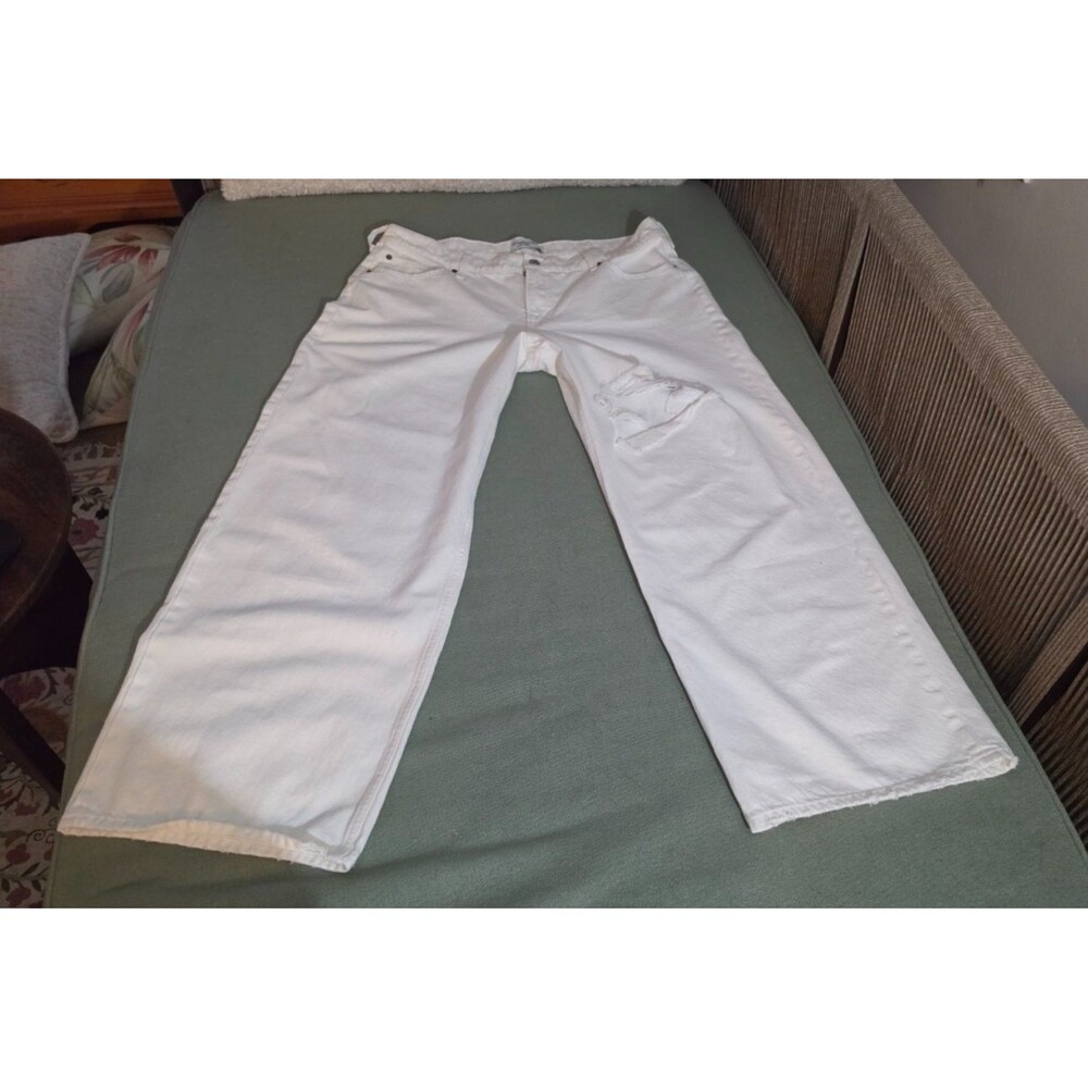 Abercrombie & Fitch Jeans 32 White Low Rise Ultra Loose Distressed Wide Leg
